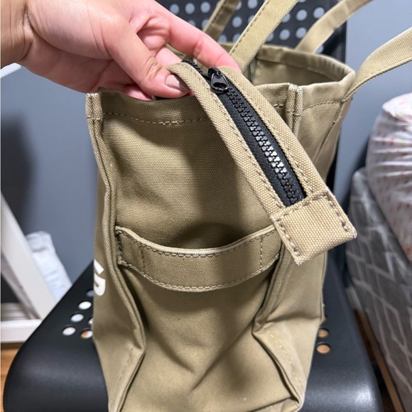 Marc Jacobs ‘The Tote Bag’ - Picture 2 of 7